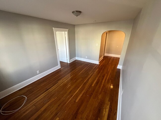 Photo - 119 Lewis St Apartment