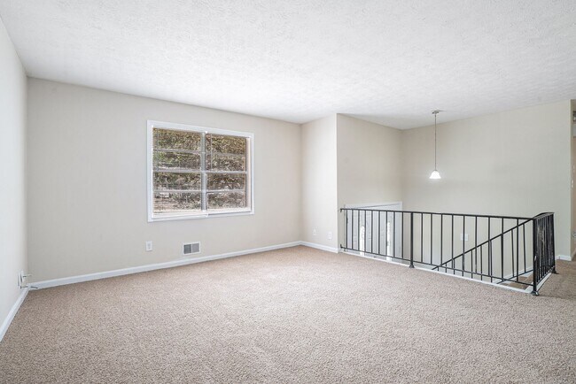 Foto del edificio - 529 Martindale Ct