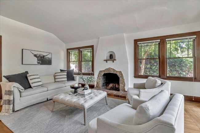 Foto del edificio - 47 Fleming Ave