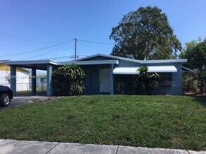 Building Photo - 1580 NW 32nd Ave