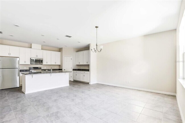 Foto del edificio - 4924 Autumn Ridge Dr