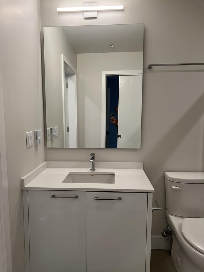 Building Photo - 45500-45500 Market Way