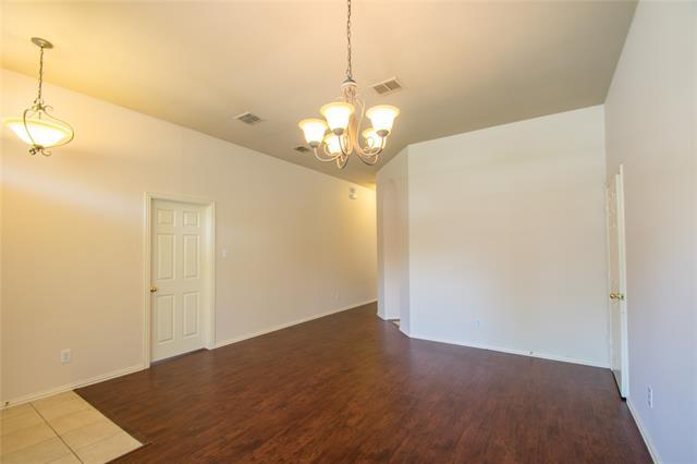 Foto del edificio - 10112 Asheboro St