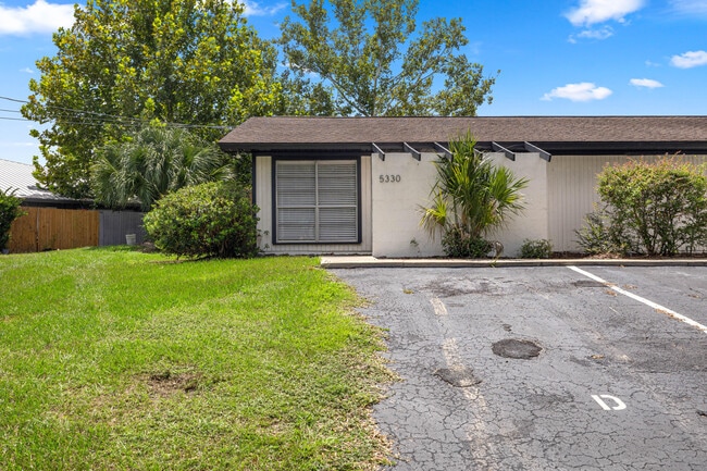Foto del edificio - 5330 SE 28th Ln