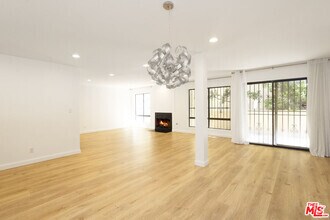 Building Photo - 1738 S Bentley Ave