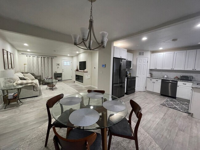 Building Photo - Charming Updated Home with Spacious Yard