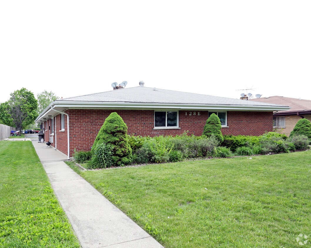 Building Photo - 128 E Lorraine Ave