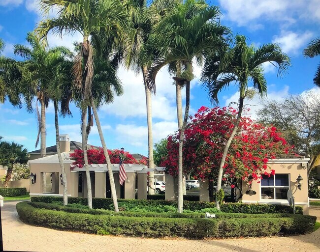 Foto del edificio - 7171 Miller Dr