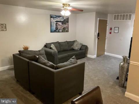 Building Photo - 3327 Huntley Sq Dr
