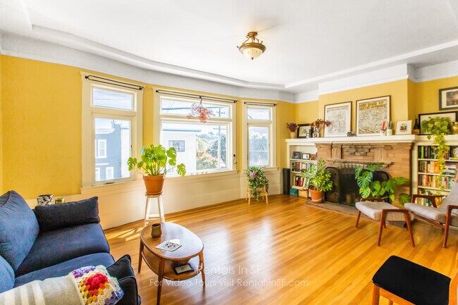 Building Photo - 691 8th Ave