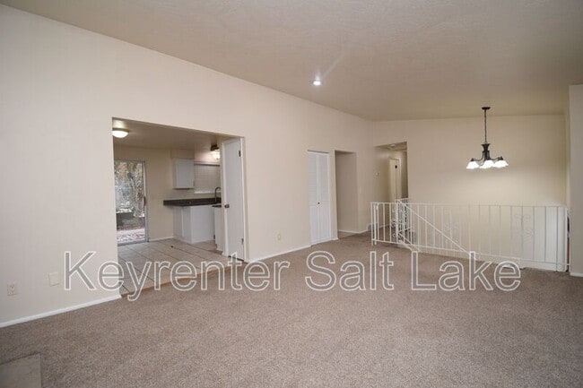 Building Photo - 788 David Way