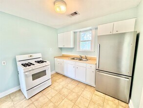 Building Photo - 1505 Avenue L