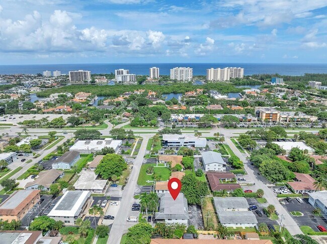Foto del edificio - 520 NE 45th St
