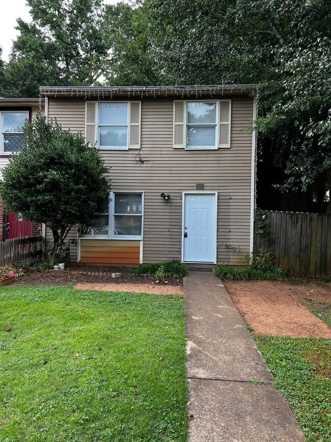 Photo - 131 Roswell Commons Way (Roswell, GA) Townhome