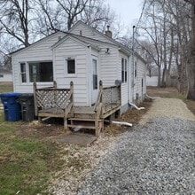 Building Photo - 1211 Lewis Ave