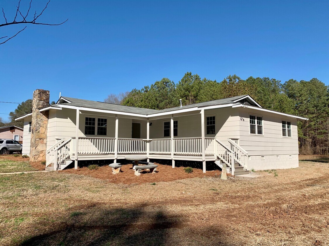 Primary Photo - 575 Bernhard Rd