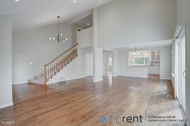 Building Photo - 4 br, 2.5 bath House - 7442 Aspen Court, P...