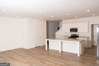 Building Photo - 168 Vision St