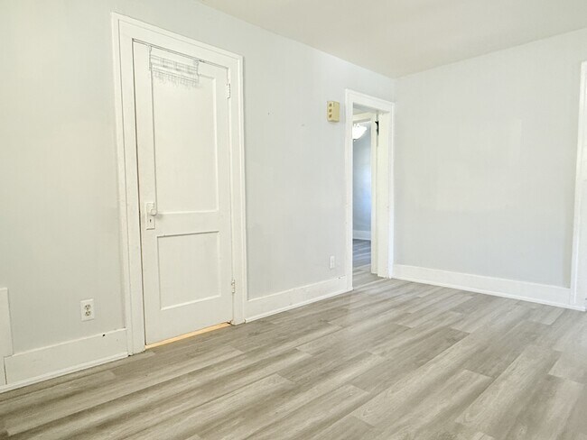 Building Photo - 1650 Goyeau St