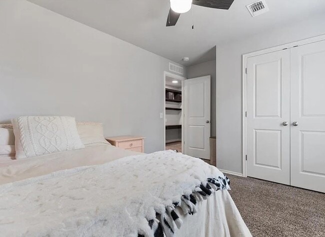 Building Photo - 15509 Boulder Dr