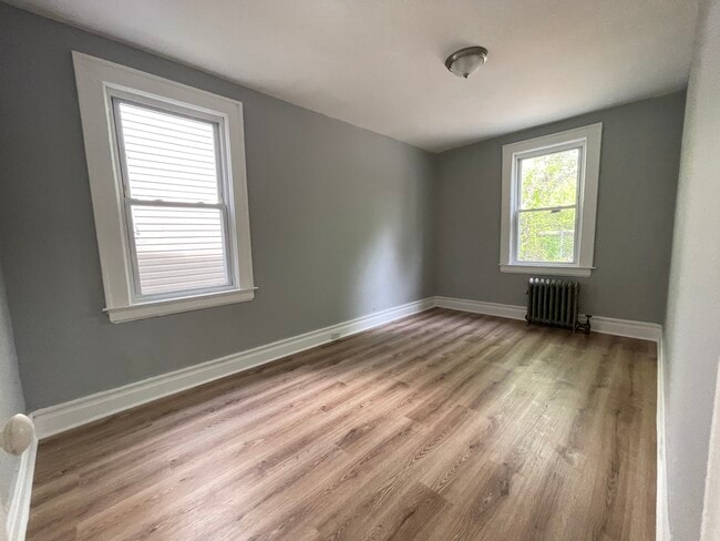 Building Photo - 57 Rose Ter