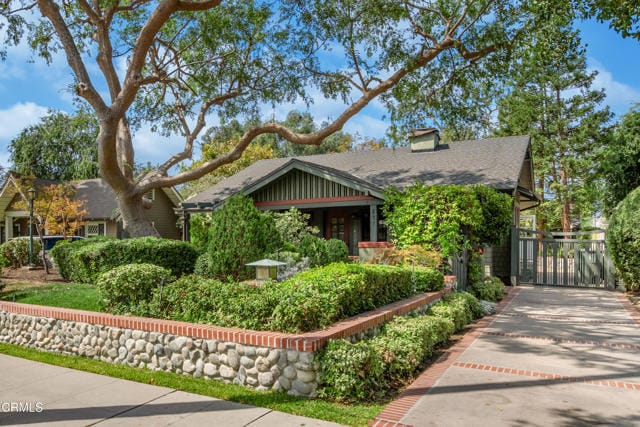 Foto principal - 847 S Los Robles Ave