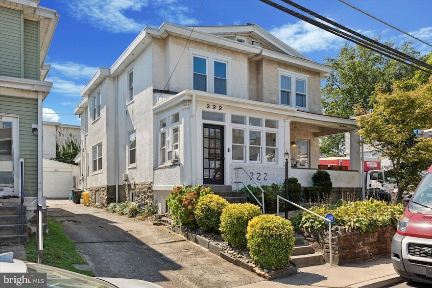 Foto principal - 322 Woodbine Ave