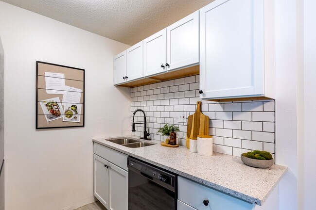 Building Photo - The Oaks | 2 Bedroom Unit