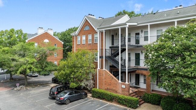 Building Photo - 107 Westover Ave