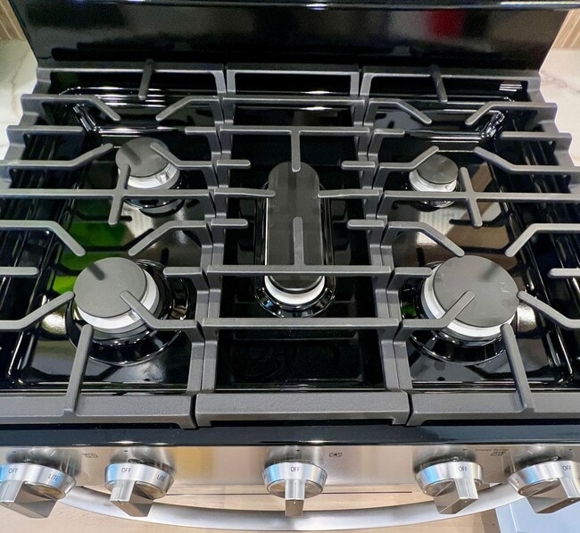 Building Photo - 4231 S Champlain Ave