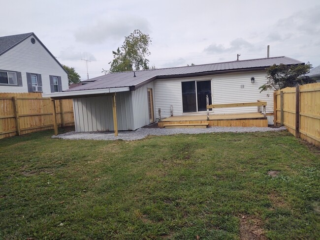 New 8x16 back deck, 7x10 covered storage - 306 Oak St