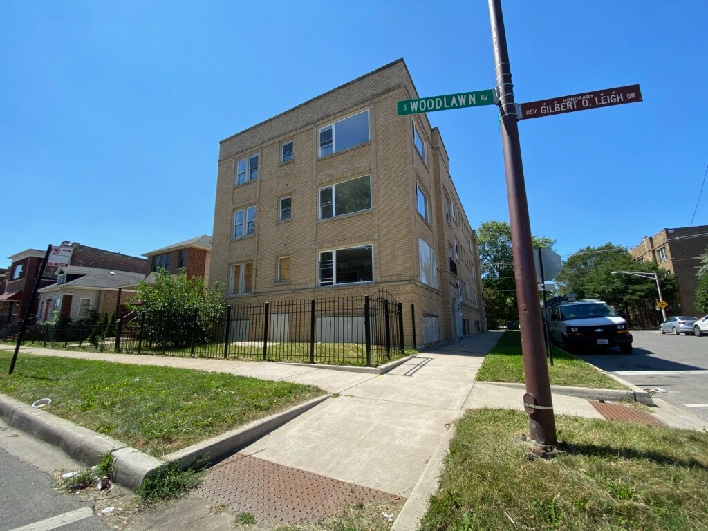 Foto principal - 1155 E 72nd St