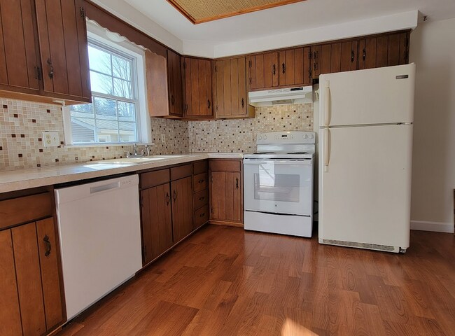 Building Photo - 41 Glenhaven Dr