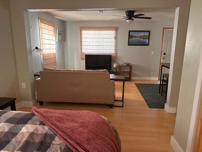 Foto del edificio - 512 Ryan St