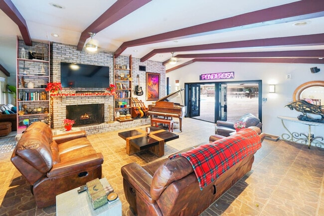 Foto del edificio - 4501 Briarcliff Ln