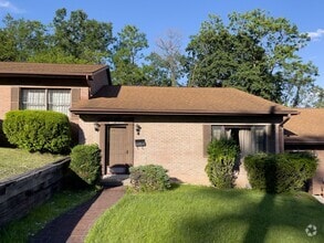Building Photo - 816-816 Highland Ave