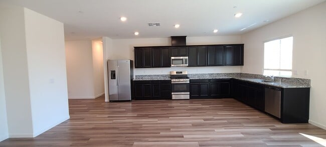 Foto del edificio - West Roseville Single Story Lennar Solar Pavia @ Fiddyment Farm, 4 bed, 2 ba 1772 sq foot - Park ...