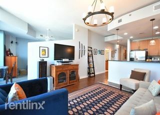 Building Photo - 1 br, 1 bath Condo - 2100 16th St Unit 206