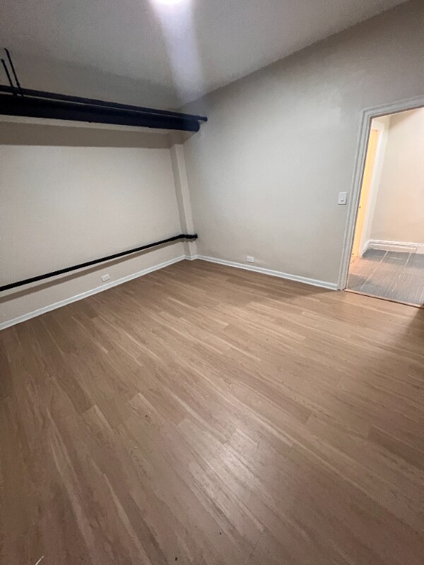 Foto principal - 157 S Harrison St