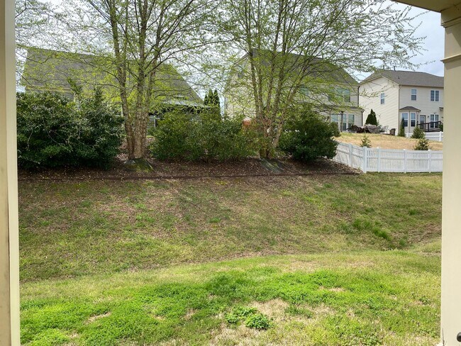 Foto del edificio - 187 Blossom Ridge Dr