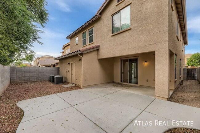Foto del edificio - 14551 W Port Royale Ln