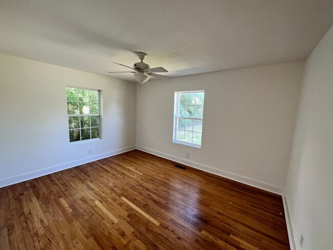 Foto del edificio - 2 bedroom 2 bathroom for rent!