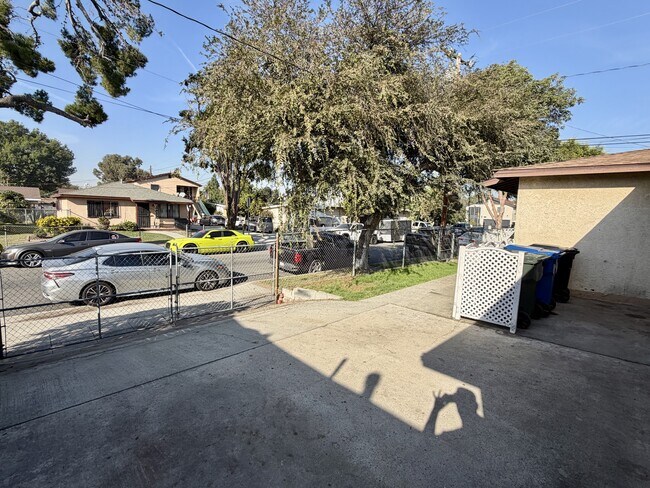 Foto del edificio - 14512 San Jose Ave