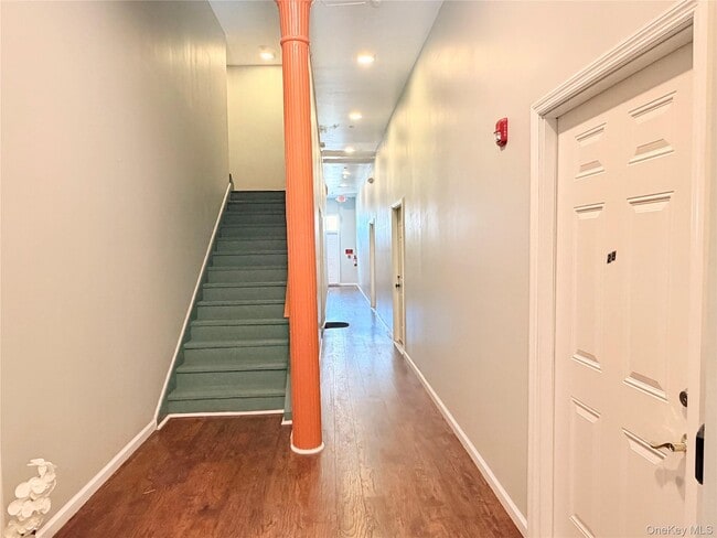 Building Photo - 61 North St