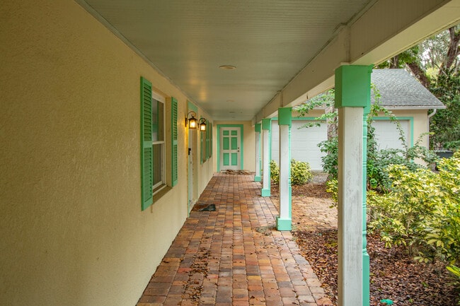 Building Photo - 2 Weldon Way