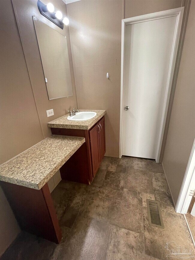 Foto del edificio - 9520 Bridlewood Rd
