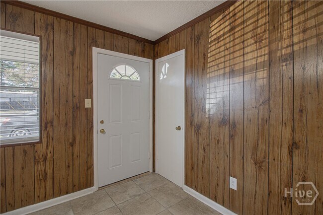 Foto del edificio - 7116 Skidaway Rd