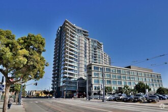 Building Photo - 1080 Park Blvd