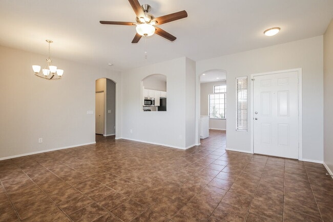 Foto del edificio - 8413 W Sonora St