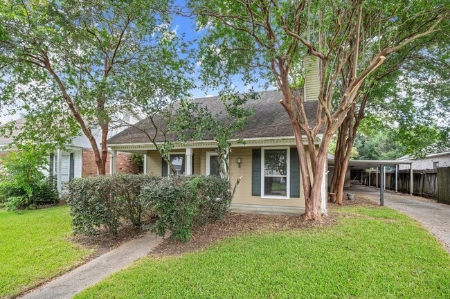 Building Photo - 692 John Henry Dr